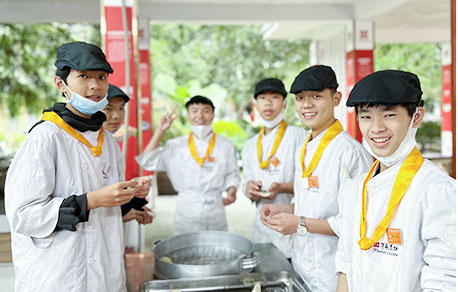 ��������ѧУУ԰����